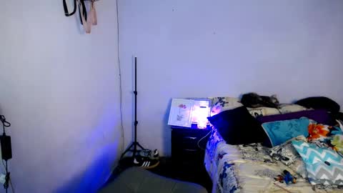 violet_hyuga online show from February 20, 2025, 4:28 am