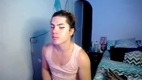 violet_hyuga online show from November 9, 2025, 3:16 am