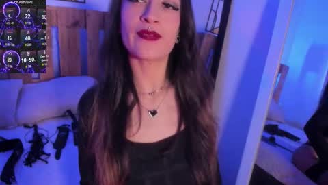 Violet Jones online show from March 19, 2026, 3:49 pm