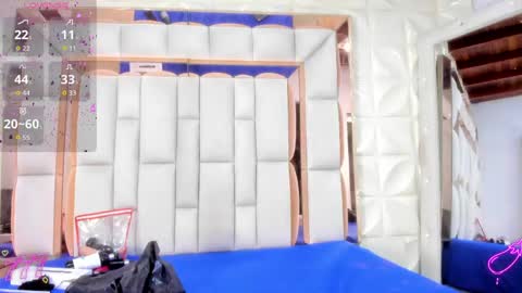 violet_milleer online show from April 12, 2026, 7:30 pm