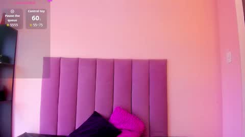 violet online show from February 3, 2026, 12:32 pm