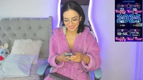 Snapshot of violet_rost chatting on January 6, 2025, 2:14 pm  Violet  online show from January 6, 2025, 2:14 pm