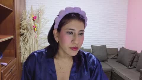 Snapshot of violet_rousse7 chatting on May 28, 2026, 5:38 am violet_rousse7 online show from May 28, 2026, 5:38 am