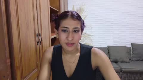 Snapshot of violet_rousse7 chatting on May 31, 2026, 5:26 am violet_rousse7 online show from May 31, 2026, 5:26 am