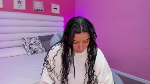 violet_sinclair online show from April 23, 2026, 11:31 am