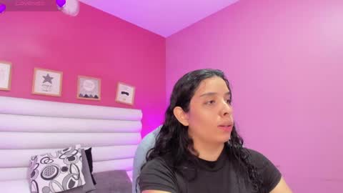 violet_sinclair online show from May 11, 2026, 11:27 am