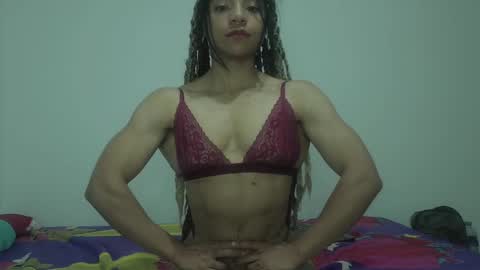 Snapshot of violet_smmithh chatting on December 10, 2024, 3:20 am Violet online show from December 10, 2024, 3:20 am