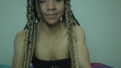 Snapshot of violet_smmithh chatting on December 29, 2024, 4:48 am Violet online show from December 29, 2024, 4:48 am