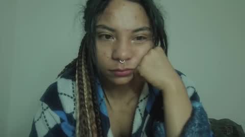 Snapshot of violet_smmithh chatting on January 1, 2025, 1:48 pm Violet online show from January 1, 2025, 1:48 pm