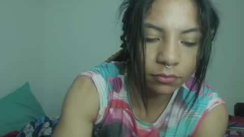 Snapshot of violet_smmithh chatting on January 4, 2025, 2:03 am Violet online show from January 4, 2025, 2:03 am