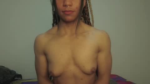 Snapshot of violet_smmithh chatting on January 31, 2025, 1:54 am Violet online show from January 31, 2025, 1:54 am