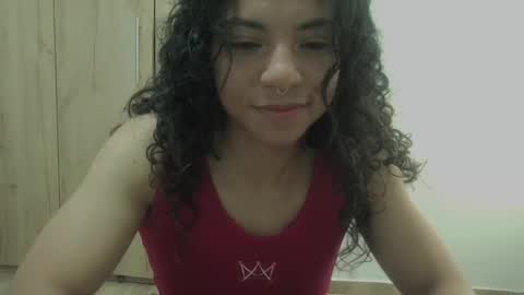 Snapshot of violet_smmithh chatting on February 24, 2025, 10:14 pm Violet online show from February 24, 2025, 10:14 pm