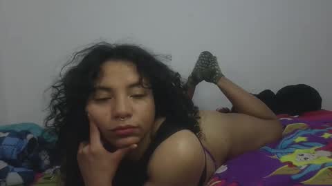 Snapshot of violet_smmithh chatting on September 16, 2025, 6:25 am Violet online show from September 16, 2025, 6:25 am