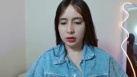 Snapshot of violet_tay1 chatting on September 20, 2025, 10:38 am violet_tay1 online show from September 20, 2025, 10:38 am