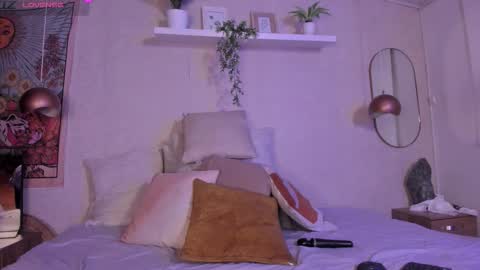 Violeta  online show from February 3, 2026, 12:32 pm