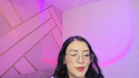 Snapshot of violeta_diazz chatting on October 27, 2025, 10:25 pm     online show from October 27, 2025, 10:25 pm