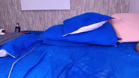 violeta london online show from March 1, 2025, 9:18 am