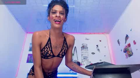 violetaconny online show from March 6, 2026, 5:04 am