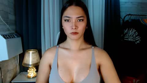 violet online show from October 17, 2025, 2:15 am