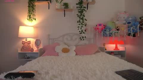 Snapshot of violeth___ chatting on July 3, 2026, 11:16 am violeth___ online show from July 3, 2026, 11:16 am