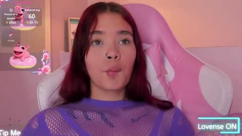 Violeth Hill online show from December 3, 2025, 7:56 pm