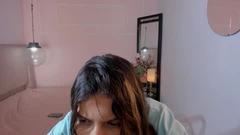 Snapshot of violethall2 chatting on February 24, 2026, 4:05 pm violethall2 online show from February 24, 2026, 4:05 pm