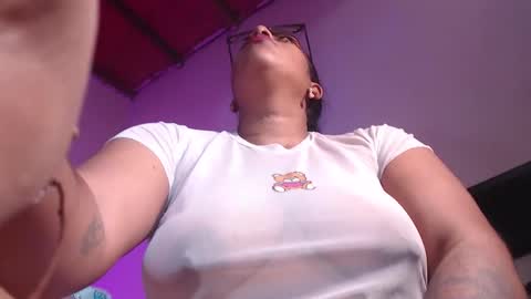 Snapshot of violethrammstein chatting on October 22, 2025, 9:09 am ViolethRammstein online show from October 22, 2025, 9:09 am