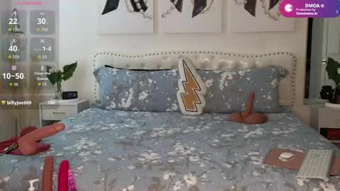 VioletBaby online show from May 15, 2026, 2:24 pm