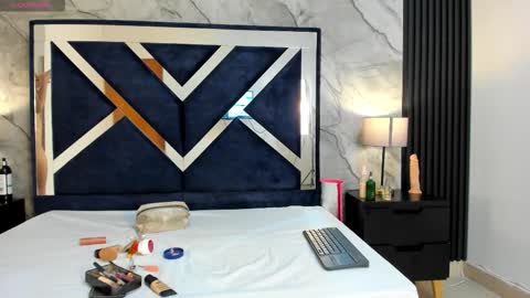 Violet Rose online show from October 23, 2025, 7:45 pm