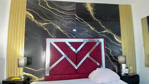 Violet Rose online show from December 19, 2025, 8:16 pm