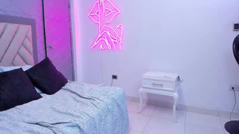 Violet Rousse online show from January 27, 2025, 6:41 pm