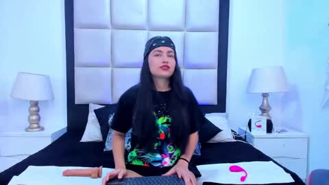 Violet Rousse online show from February 16, 2025, 12:32 pm