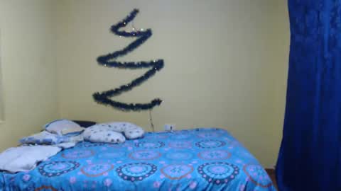 Snapshot of violetsexhot999 chatting on December 11, 2024, 8:04 am Violet777 online show from December 11, 2024, 8:04 am