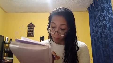 Snapshot of violetsexhot999 chatting on October 7, 2025, 1:14 am Violet777 online show from October 7, 2025, 1:14 am