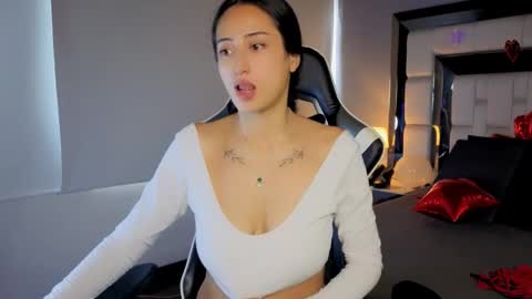 violetskinny online show from February 16, 2026, 8:16 pm