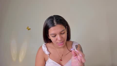 violett_24_ online show from October 30, 2025, 11:49 pm