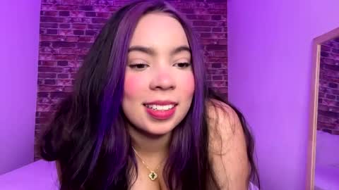 violett_moonx online show from June 5, 2026, 9:53 pm