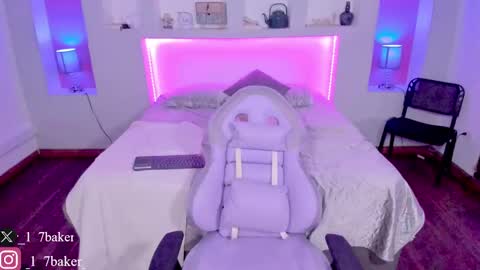 ViolettaBaker online show from February 6, 2025, 1:38 am