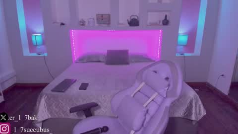 ViolettaBaker online show from February 28, 2025, 7:14 pm