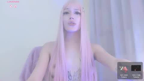 Snapshot of violettbones chatting on October 26, 2025, 5:57 am Violett online show from October 26, 2025, 5:57 am