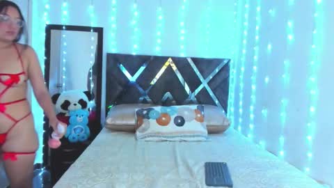 Snapshot of violette_stone chatting on February 15, 2026, 1:57 am Violette Stone online show from February 15, 2026, 1:57 am