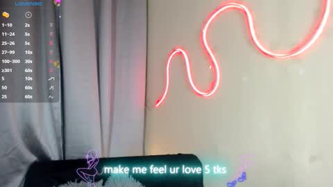 Snapshot of violettelynn_ chatting on February 17, 2026, 5:37 am Violetta Morningstar online show from February 17, 2026, 5:37 am