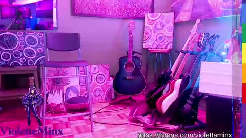 Snapshot of violetteminx chatting on April 22, 2026, 11:17 pm Violette online show from April 22, 2026, 11:17 pm
