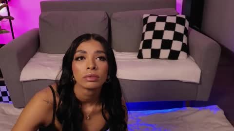 Violet online show from February 17, 2026, 6:36 pm