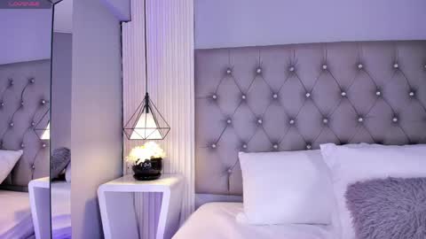VioletthaRous online show from June 4, 2026, 10:38 pm