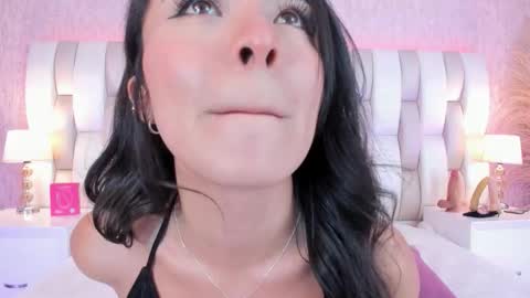 VIOLLET online show from February 5, 2026, 8:02 pm