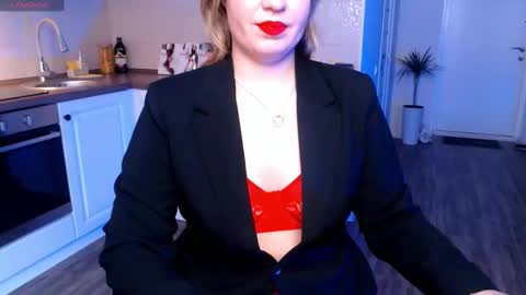  VelvettTime  online show from February 14, 2025, 8:52 am