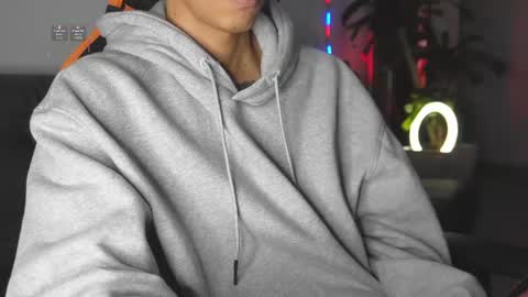 VITO BENZ online show from March 6, 2025, 10:47 pm