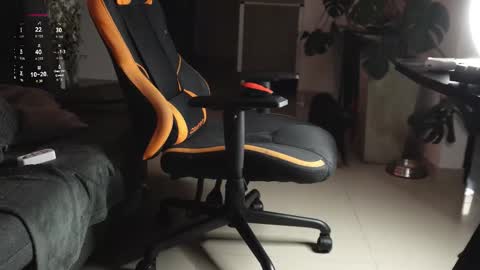 VITO BENZ online show from March 29, 2026, 2:11 am