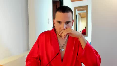 Vito Ferrer online show from February 9, 2025, 8:13 pm